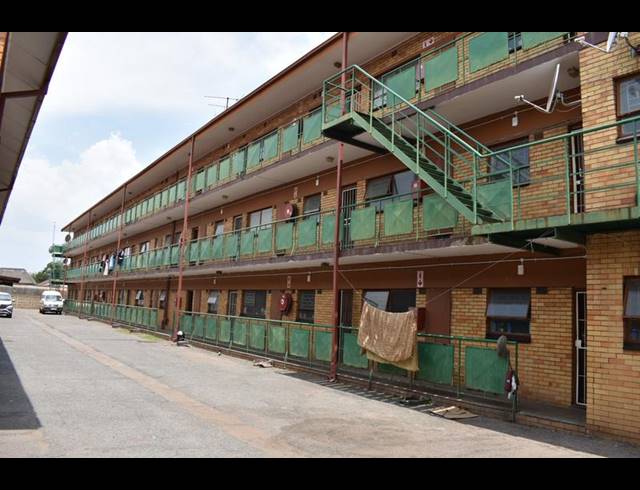 BUSINESS FOR SALE IN VANDERBIJLPARK CW 4